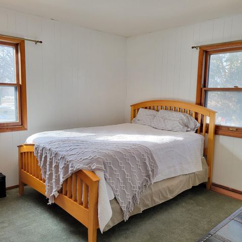 535 E Highland Park Drive NE, Hutchinson, MN 55350