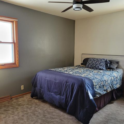 535 E Highland Park Drive NE, Hutchinson, MN 55350