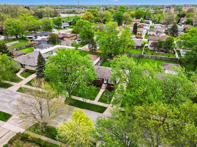 7845 Van Buren Avenue, Munster, IN 46321
