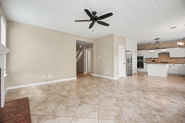 2212 Palm Lagoon Drive, League City, TX 77573