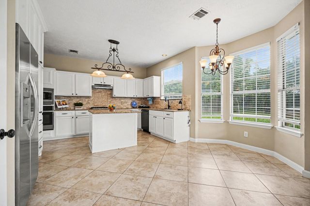 2212 Palm Lagoon Drive, League City, TX 77573