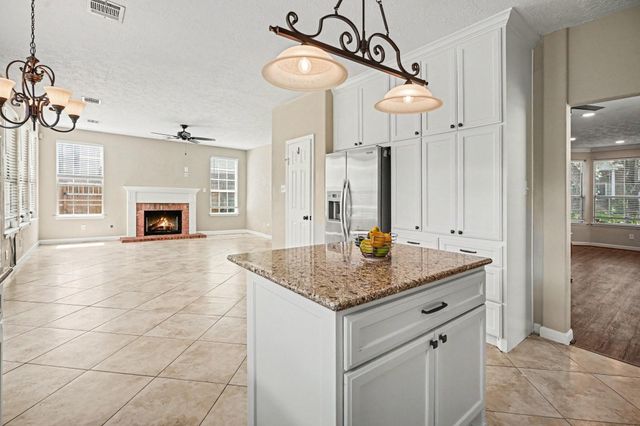2212 Palm Lagoon Drive, League City, TX 77573