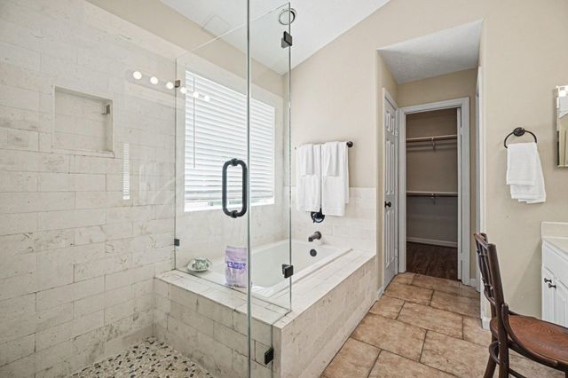 2212 Palm Lagoon Drive, League City, TX 77573