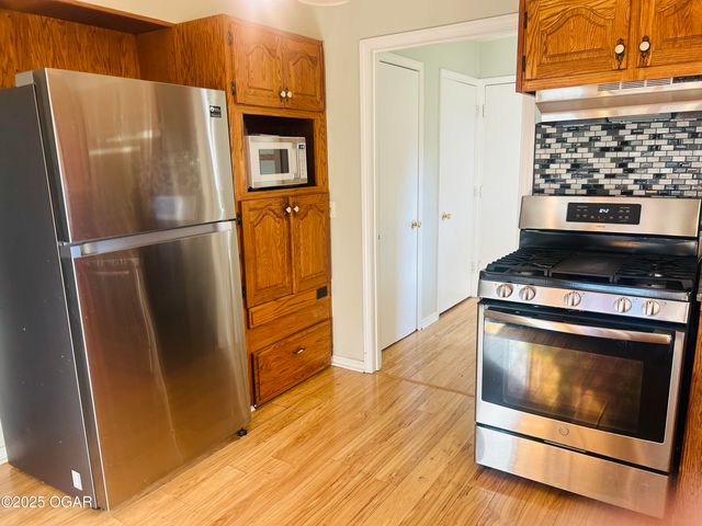 2025 Carolina Place, Joplin, MO 64801