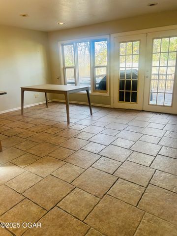 2025 Carolina Place, Joplin, MO 64801