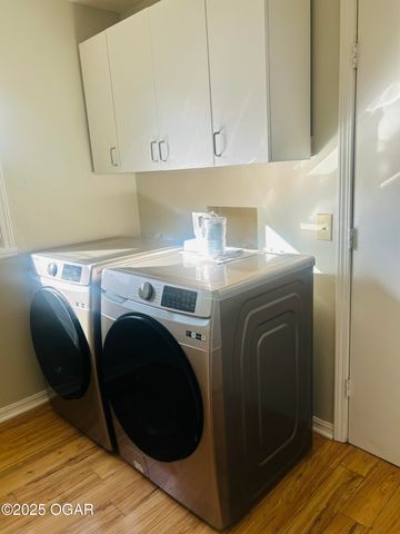 2025 Carolina Place, Joplin, MO 64801