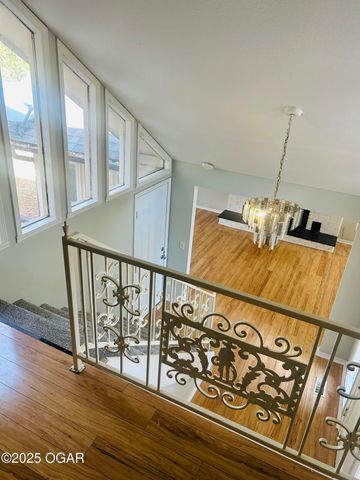 2025 Carolina Place, Joplin, MO 64801