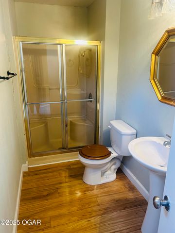 2025 Carolina Place, Joplin, MO 64801