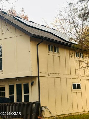 2025 Carolina Place, Joplin, MO 64801