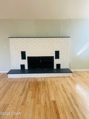 2025 Carolina Place, Joplin, MO 64801