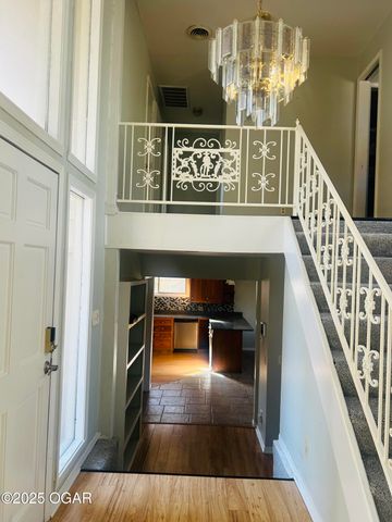 2025 Carolina Place, Joplin, MO 64801