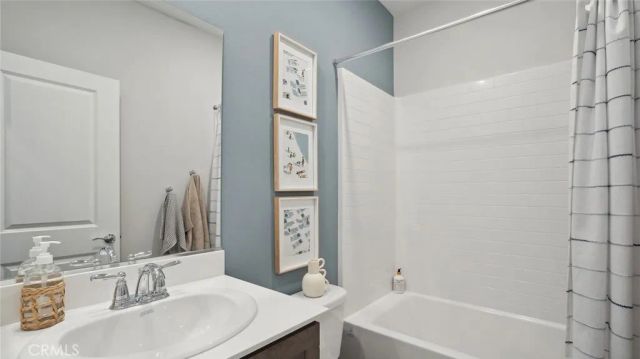 31350 White Bark Drive, Winchester, CA 92596