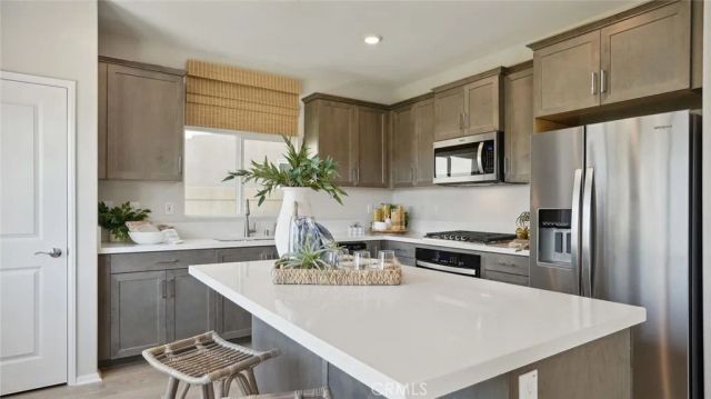 31350 White Bark Drive, Winchester, CA 92596