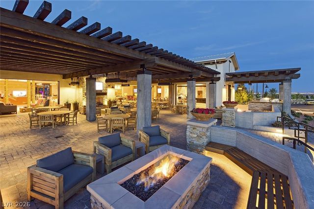 8137 Skye Plum Street, Las Vegas, NV 89166