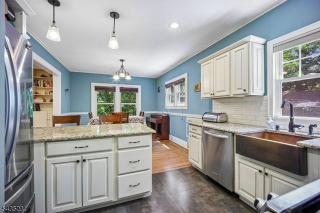 76 MEADOWBROOK Rd, Millburn Twp., NJ 07078