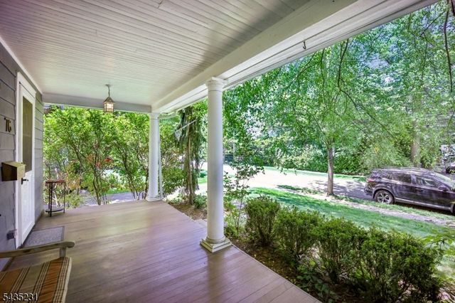 76 MEADOWBROOK Rd, Millburn Twp., NJ 07078
