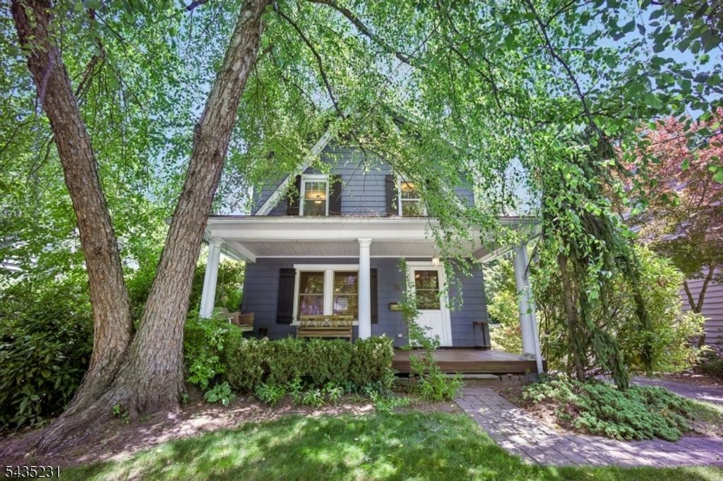 76 MEADOWBROOK Rd, Millburn Twp., NJ 07078