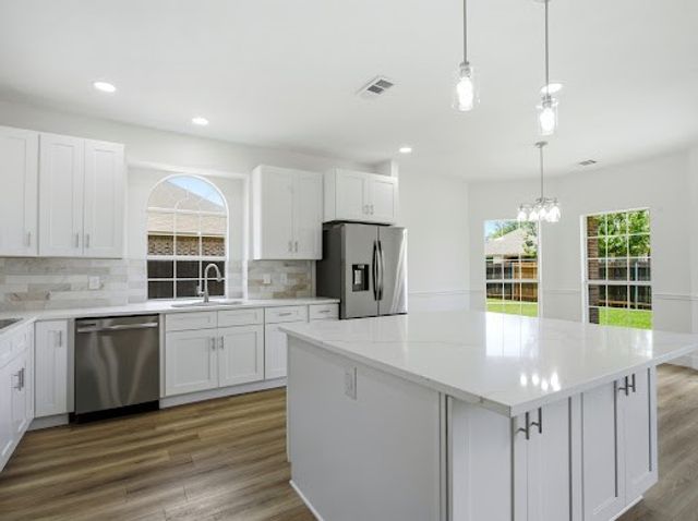 5034 W Fall Drive, Midlothian, TX 76065