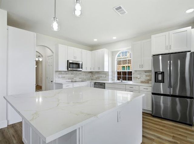 5034 W Fall Drive, Midlothian, TX 76065