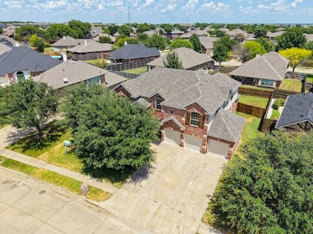 5034 W Fall Drive, Midlothian, TX 76065