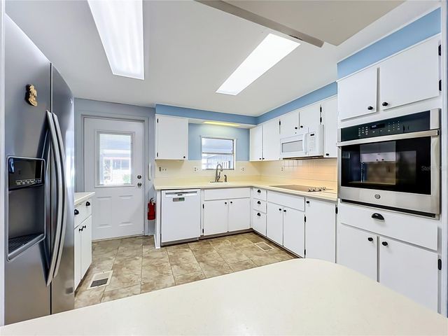 1925 BROOKSIDE DRIVE, Mount Dora, FL 32757