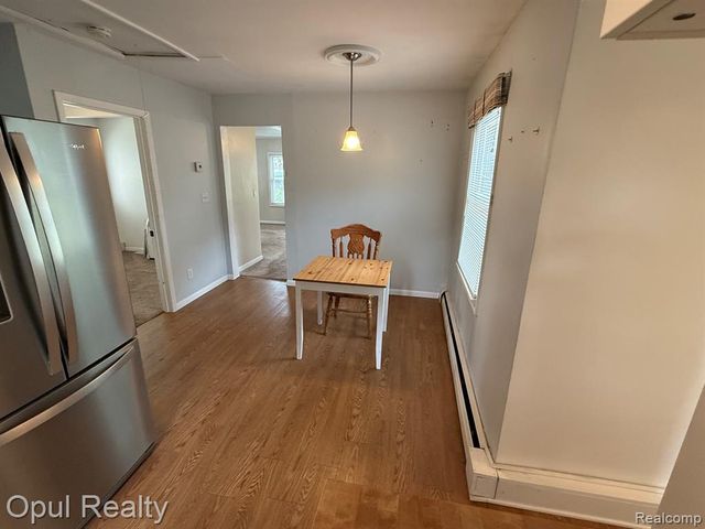 11700 Cavell Street, Livonia, MI 48150
