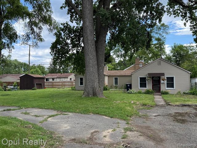 11700 Cavell Street, Livonia, MI 48150