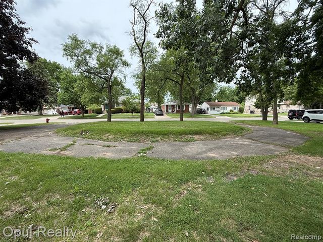 11700 Cavell Street, Livonia, MI 48150