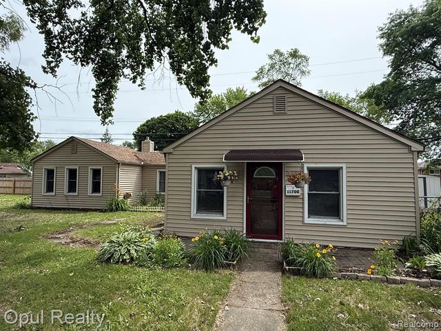 11700 Cavell Street, Livonia, MI 48150