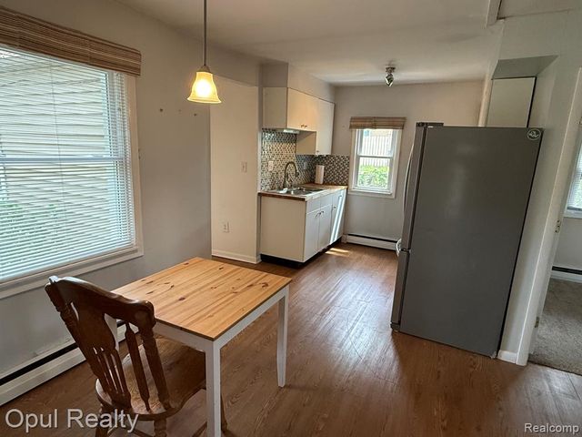 11700 Cavell Street, Livonia, MI 48150