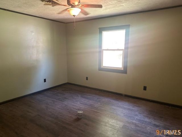 7285 Locust Road, Tell City, IN 47586