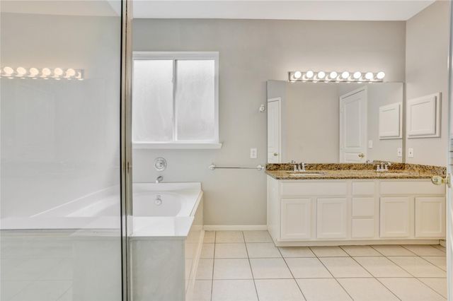 35 Tranquil Glade Place, The Woodlands, TX 77381