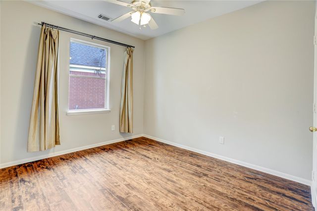 35 Tranquil Glade Place, The Woodlands, TX 77381