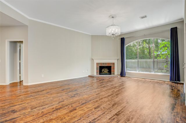 35 Tranquil Glade Place, The Woodlands, TX 77381