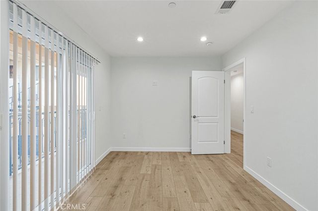 569 E Cypress Avenue, Burbank, CA 91501