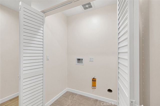 569 E Cypress Avenue, Burbank, CA 91501