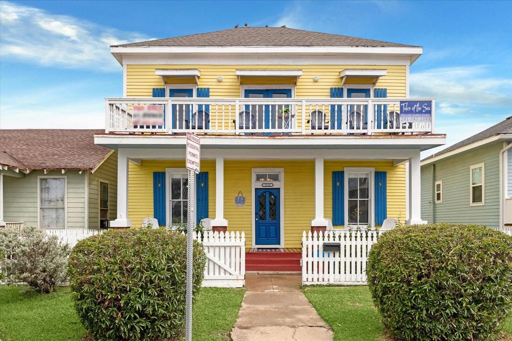 2516 Avenue Q 1/2, Galveston, TX 77550