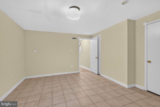 2813 OGDEN ST, Philadelphia, PA 19130