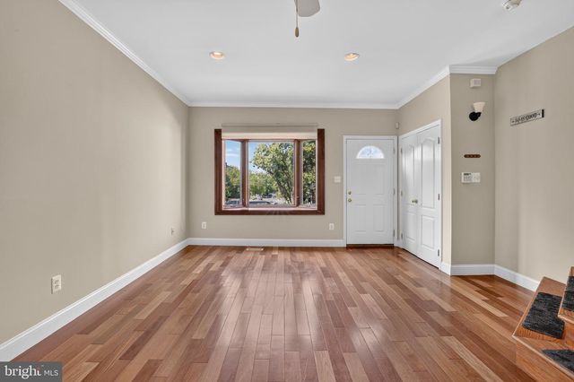 2813 OGDEN ST, Philadelphia, PA 19130