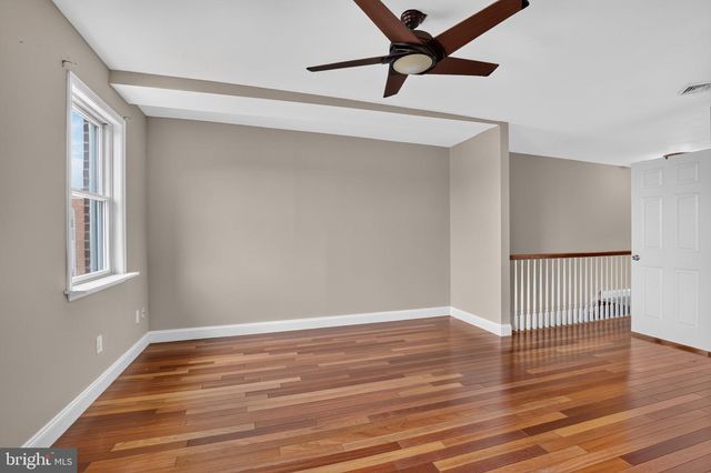 2813 OGDEN ST, Philadelphia, PA 19130