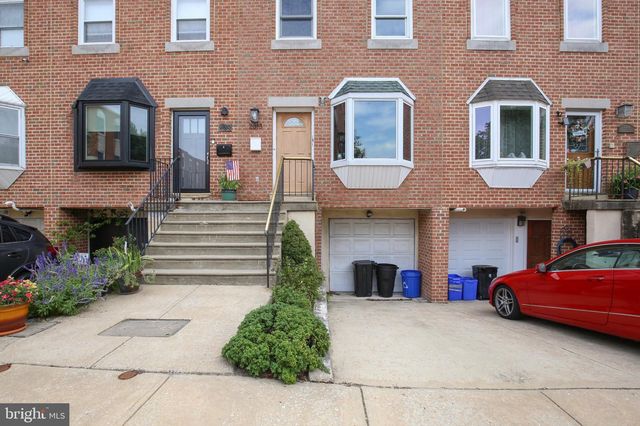 2813 OGDEN ST, Philadelphia, PA 19130