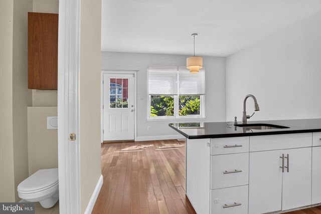 2813 OGDEN ST, Philadelphia, PA 19130