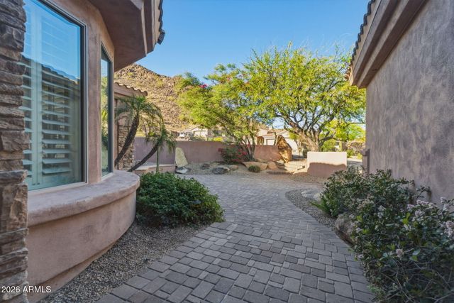 27562 N 83RD Glen, Peoria, AZ 85383
