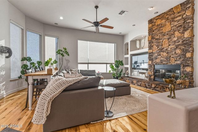 27562 N 83RD Glen, Peoria, AZ 85383