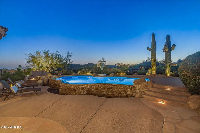 27562 N 83RD Glen, Peoria, AZ 85383