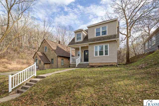407 E Pleasant Street, Mankato, MN 56001