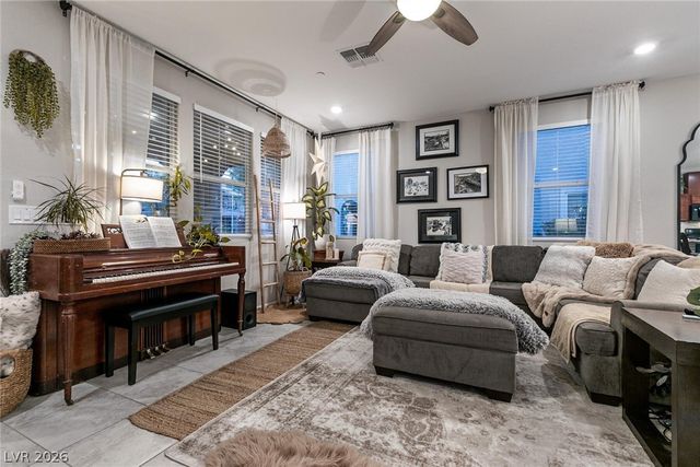 1009 Belton Lake Avenue, North Las Vegas, NV 89086