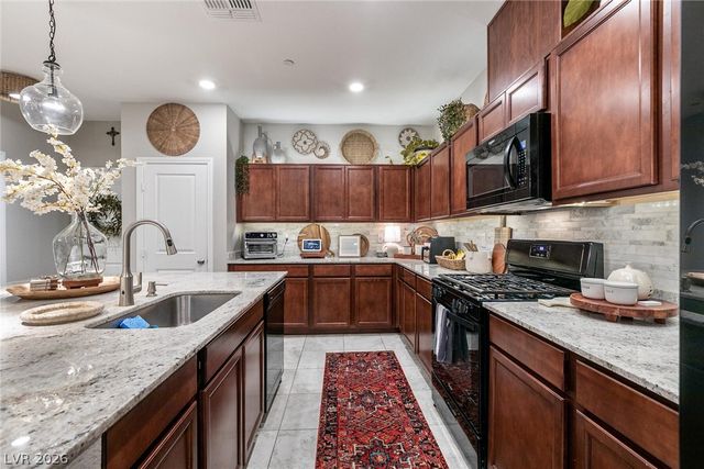 1009 Belton Lake Avenue, North Las Vegas, NV 89086