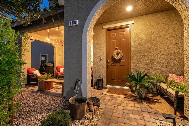 1009 Belton Lake Avenue, North Las Vegas, NV 89086