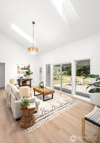 25015 55th Avenue NE, Arlington, WA 98223